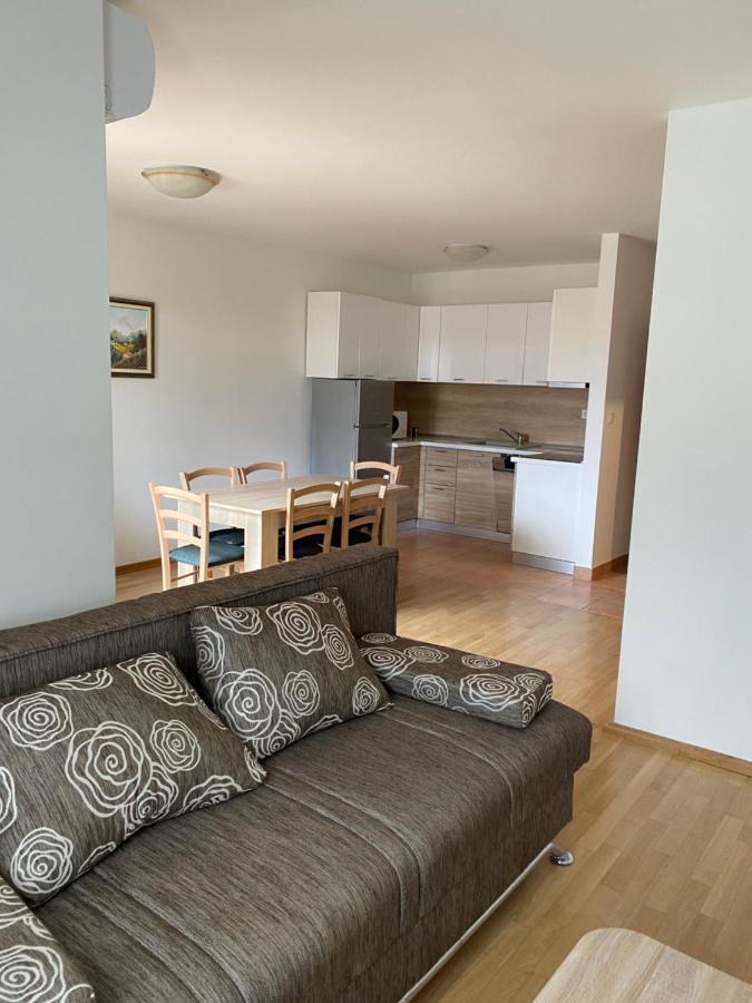 Apartmani Funda Bol Eksteriør billede